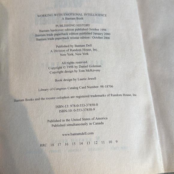 Working with Emotional Intelligence book - Picture 5 of 5